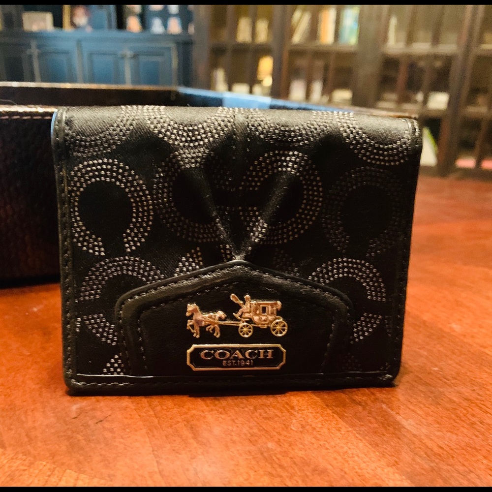 SOLD🌟Coach Wallet🌟 - Picture 1 of 9